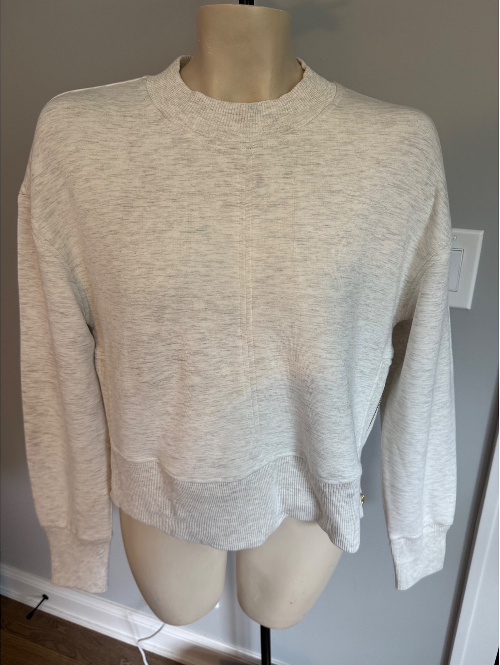 Varley Women's Small Light Beige Sweatshirt with Side Zipper Detail